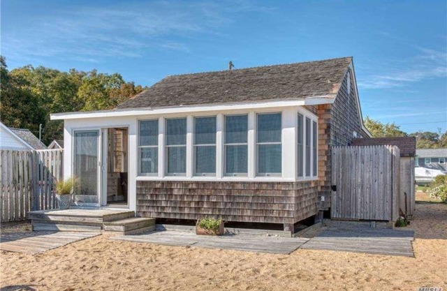 Waterfront Bungalow w/Private Beach on Peconic Bay