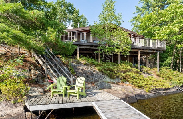 Waterfront Cottage on Muldrew Lake, Muskoka
