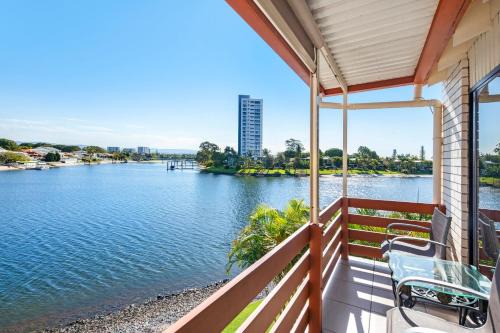 Waterfront Escape in Mermaid Waters - CoastHM