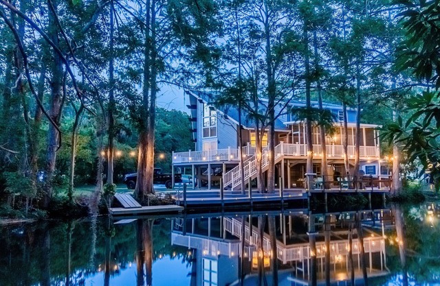 Waterfront Escape + Kayaks - Gulf Access & Fun