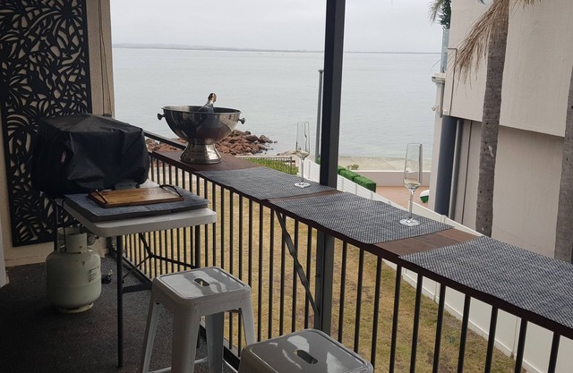 Waterfront location - 2 bed renovated apartment in Corlette, Port Stephens