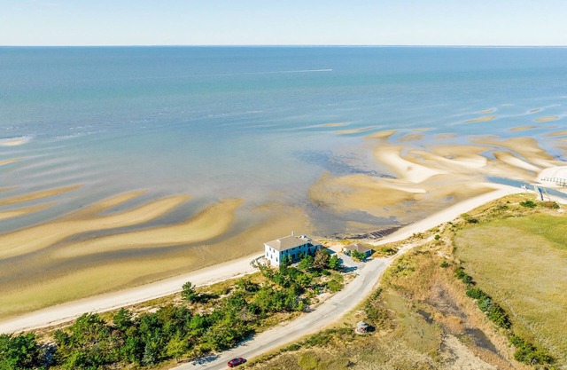 Waterfront Oasis on 2.5 acres! Those VIEWS!