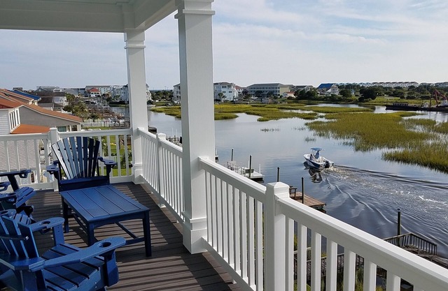 Waterfront, Spectacular Sunsets, Dock, Pool, Elevator, Linens, Free Golf Cart+