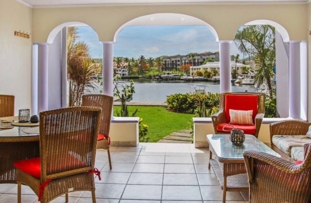 Waterfront Townhouse - Harbour 17 3 Bedroom Townhouse by RedAwning