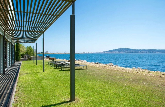 Waterfront Villa overlooking Sète