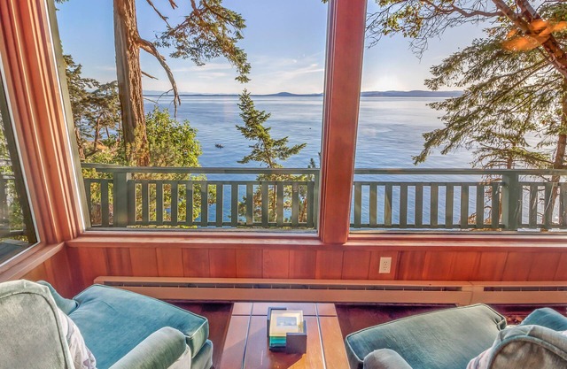 Waterfront View Westside Home! (WVH)