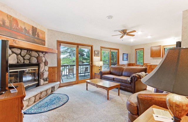 Waterfront villa w/ fireplace, deck & shared tennis/game room - dogs welcome!