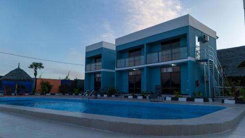 Wayma Paradise Resort