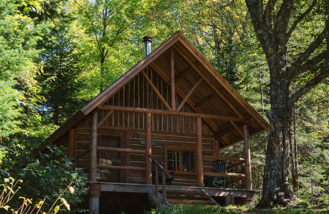 We Cook, You Play! Free Boats, 3 Meals, Shared Bath & Sauna, Private Cabin