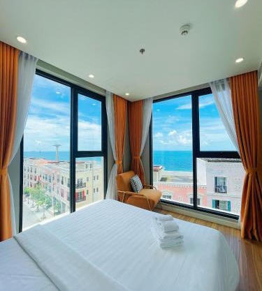 We Young Apartments by HOFs - Fireworks & Ocean view