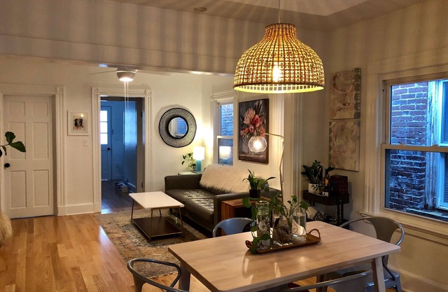 Welcome Home - East Rock Gem - 5 Min to Yale
