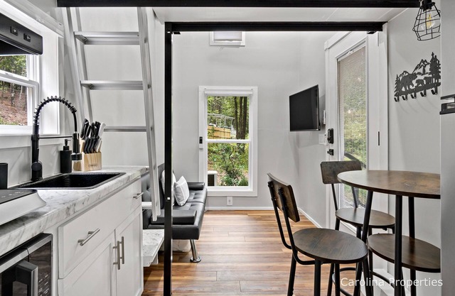 Welcome to "A Small Escape" by Carolina Properties