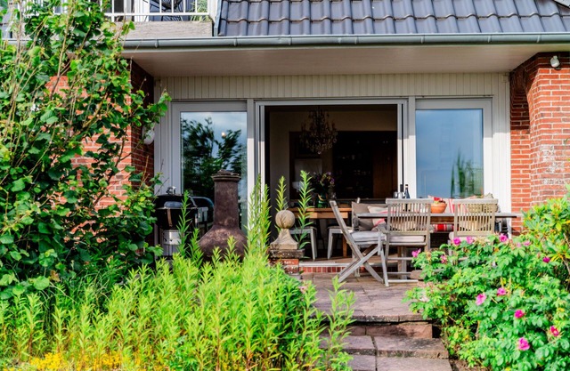 Welcome to our cozy vacation home right on the North Sea! Here