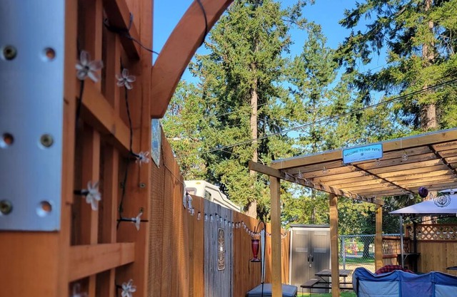 Welcome to our Happy Camper steps from the beach!