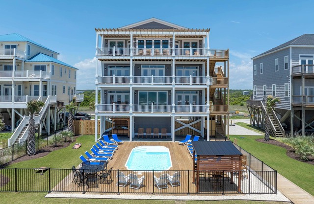 Welcome to Paradise NEW Incredible 9 BR Ocean Front S 37 Pool+HOT TUB+Tikki BAR!