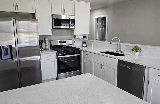 Welcome to your charming Austin retreat!