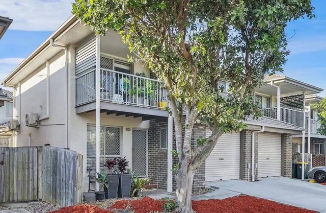 Welcome to your home away from home in Bracken Ridge!