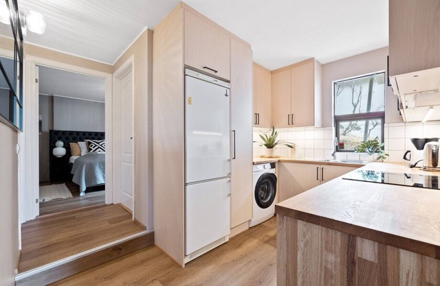 Welcoming 2BR Retreat in the Suburbs