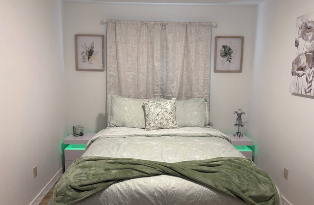 Welcoming apartment in Greenacres, we like to call the Green stay !