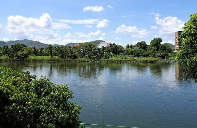 WEST WONDER RIVERSIDE RESORT