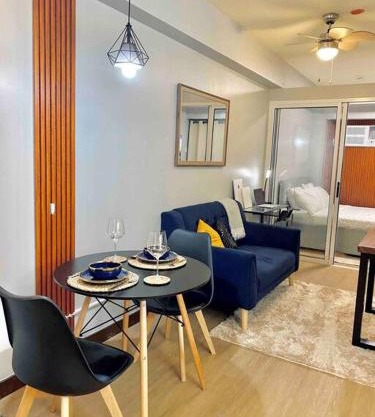 Weston 1 bedroom Unit with Balcony