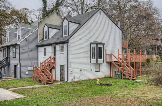 Westside Atlanta Townhome Apartment