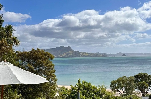 When Views and Location Matter, Beautiful Beach retreat with everything you love