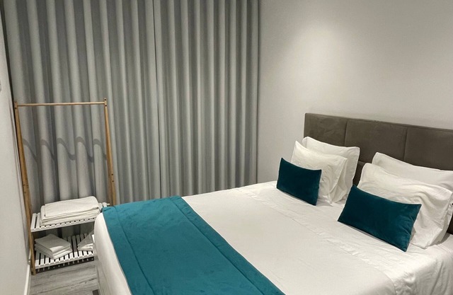 White house apartments