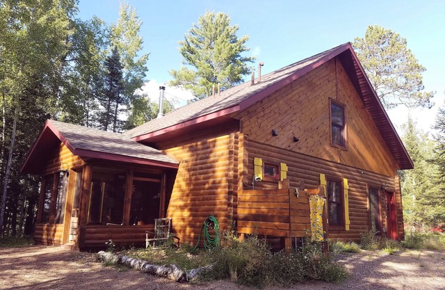White Pine Retreat - A true wilderness retreat.