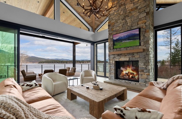 Whitefish Lakefront Luxury- Private Dock