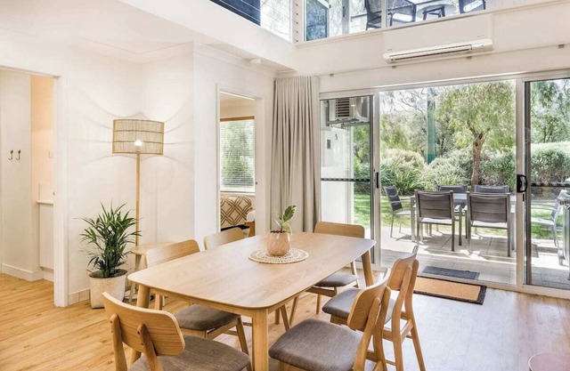 Whitesands BEACH VILLA | holiday on the edge of the Bay ​| Margaret River Proper