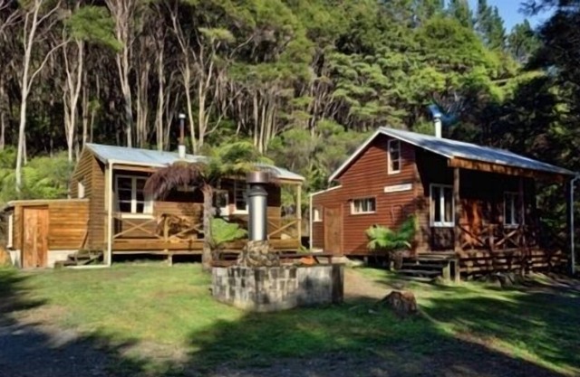 Whitestar Station, Colville Farm, Bush Lodge