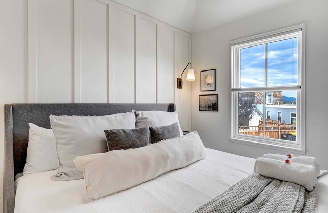 Whitewater Peak! Cozy Retreat with Scenic Views