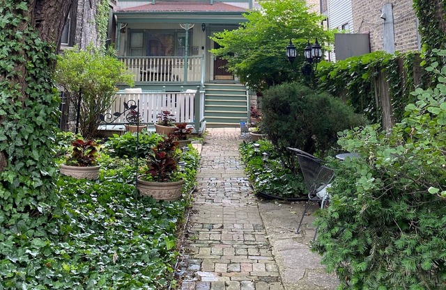 Whole house in Boystown close to Wrigleyville