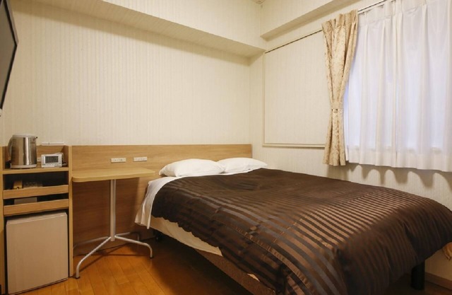 Wide bed single bed width 140cm WiFi correspond/Osaka Ōsaka
