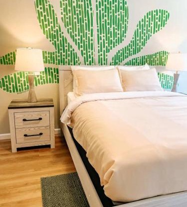 Wildlife Watcher's Lodge
