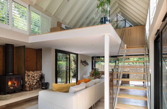 Willow | Glass Lake Retreat with Hot Tub for Two