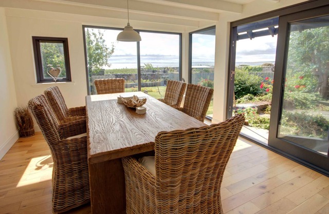 Wilson's - sleeps 6 guests in 3 bedrooms
