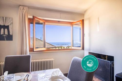 Window on the Sea Wi-Fi AC Parking