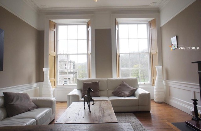 Windsor Street Apartment