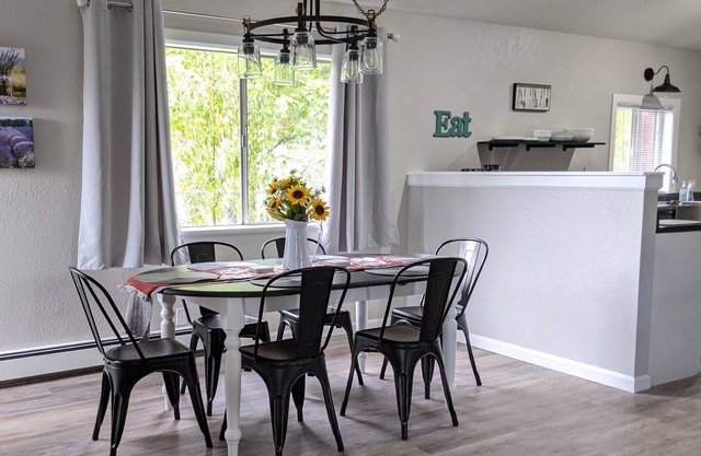 Wine Country Cottage