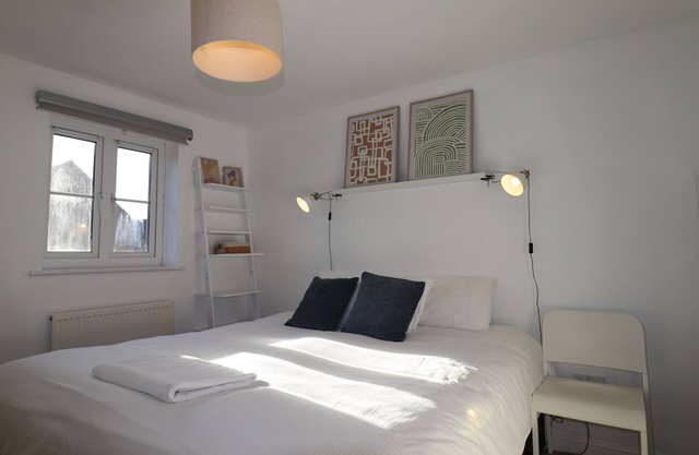 Winkfield Charming Three-Bedroom House