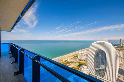 Winsome Sea View Aparthotel In Orbi City Batumi