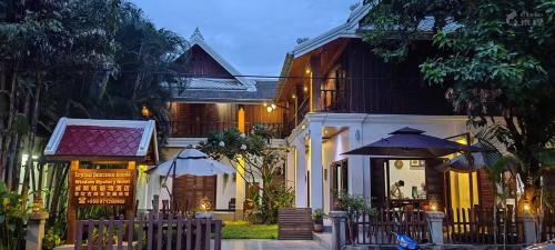 wisdom hotel