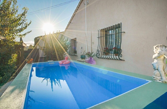 Wonderful private villa for 4 guests with private pool, WIFI, A/C, TV, terrace and pets allowed