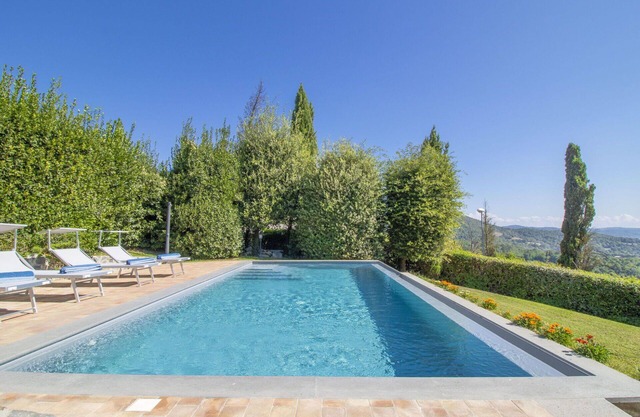 Wonderful private villa with hot tub, WIFI, private pool, A/C, TV, terrace and pets allowed