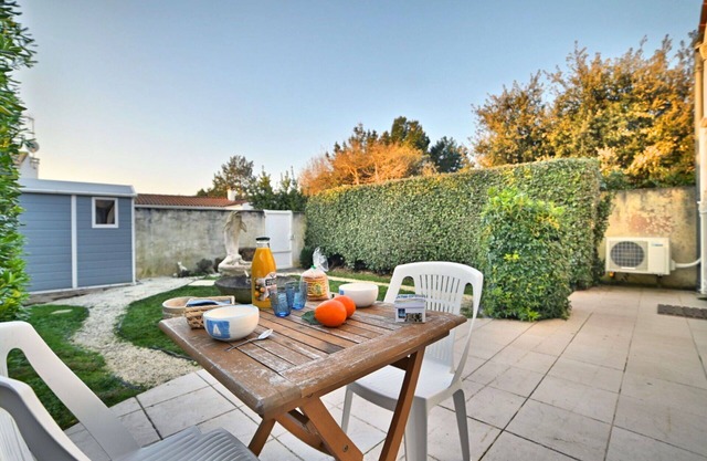 Wonderful private villa for 4 guests with WIFI, TV, terrace and pets allowed