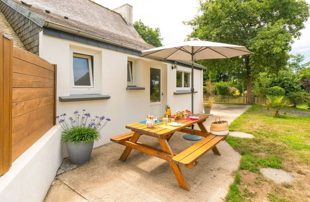 Wonderful private villa for 4 guests with WIFI, TV, terrace and pets allowed