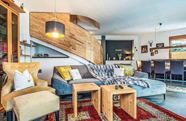 Wonderful private villa for 12 guests with WIFI, TV and patio