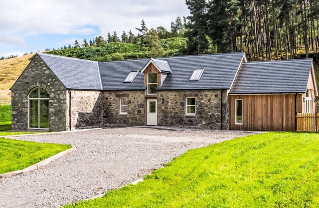 Wonderful private villa for 6 guests with WIFI, TV, terrace, pets allowed and parking